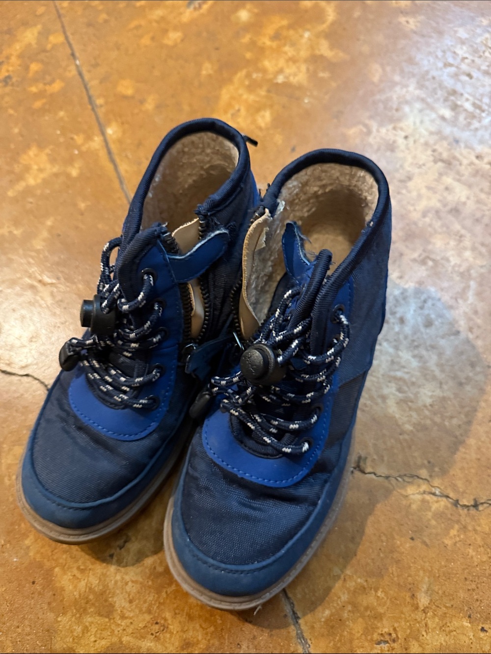 Joules Navy Blue Kids’ Lace-Up Winter Boots with Shearling Trim